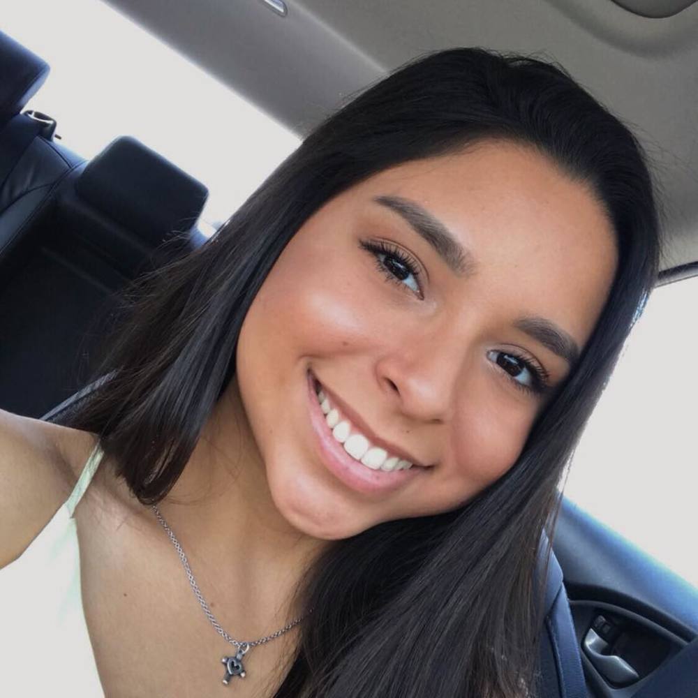 Meet your Posher, Anyssa